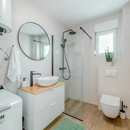 Apartman Zaja *