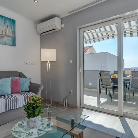 Apartment Zaja