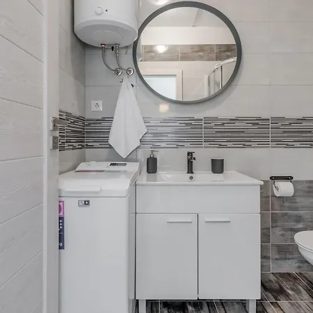 Zaja Apartment *